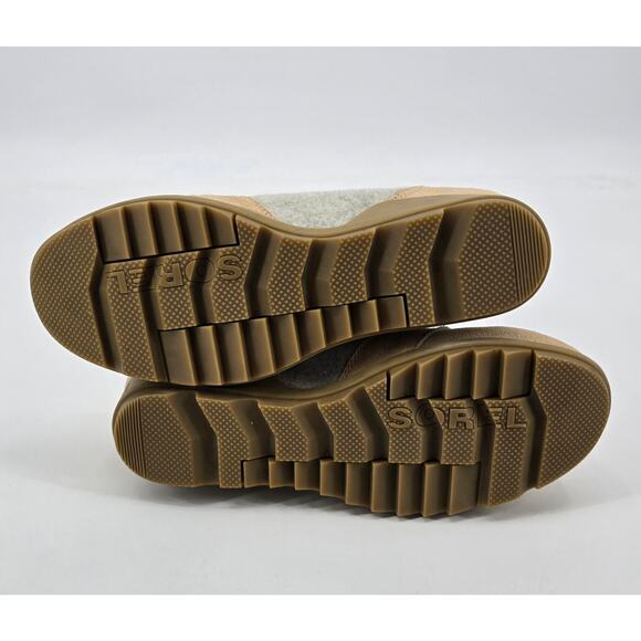 Sorel Evie Ankle Lace Bootie | Tan Suede & Grey Felt | Women’s 9 - Picture 7 of 10
